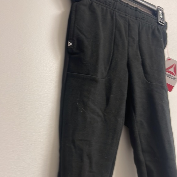 Reebok kids sweatpants - Picture 3 of 5